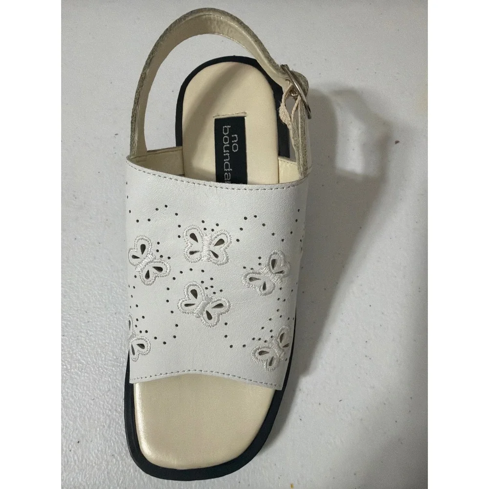 No Boundaries Kids White Butterfly Cutout Block Heel Sandals B-MINDY Size 13.5